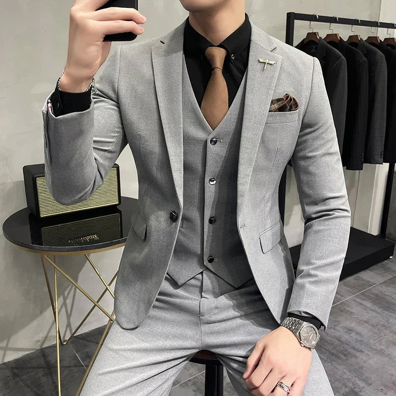 Mens Business Suit/ 3Piece Set Groom Wedding Dress