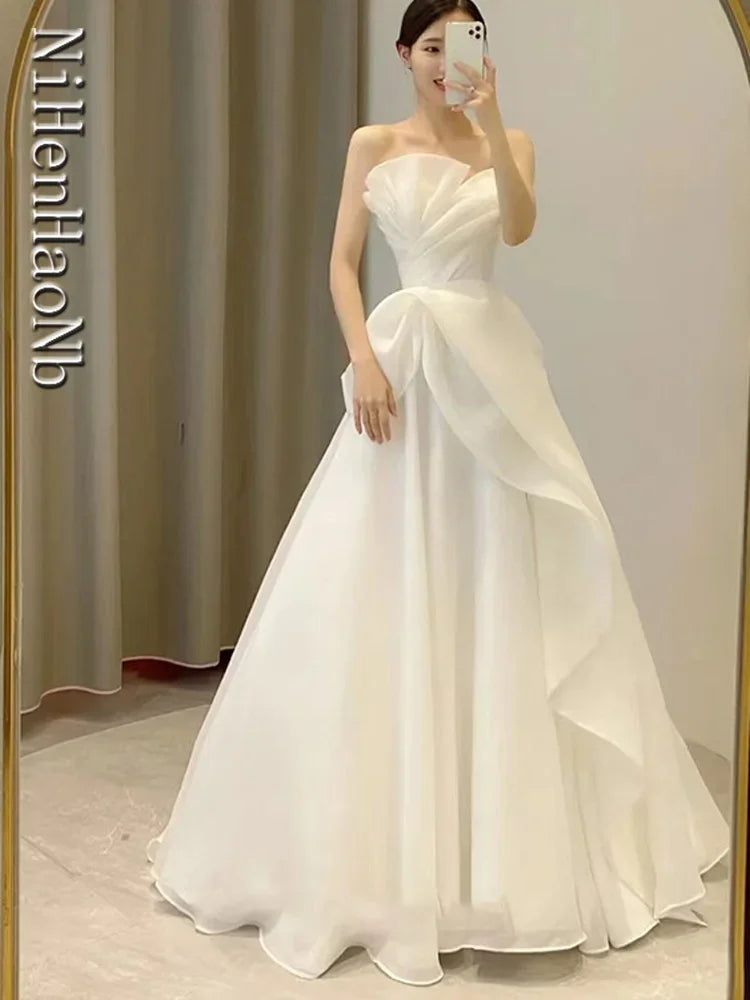 Wedding Strapless Fashion Bride Dress