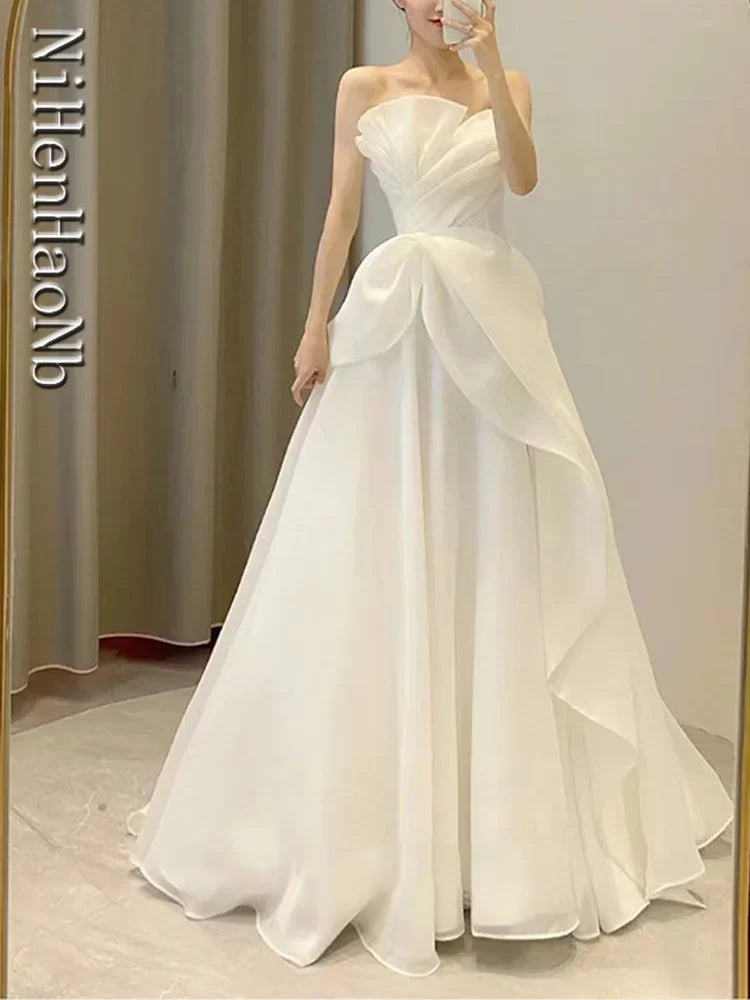 Wedding Strapless Fashion Bride Dress