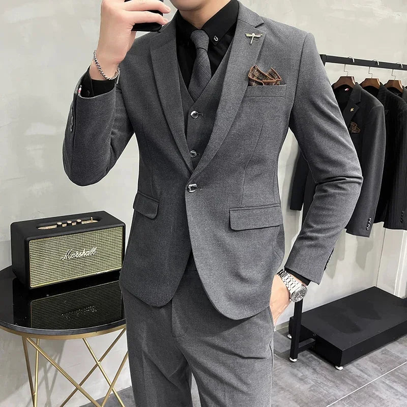 Mens Business Suit/ 3Piece Set Groom Wedding Dress